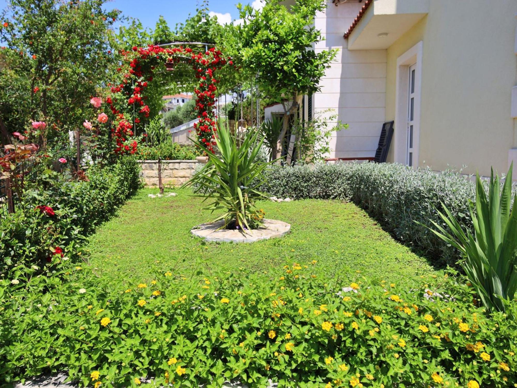 Apartment Villa Andjelka-6 By Interhome Trogir Exterior foto